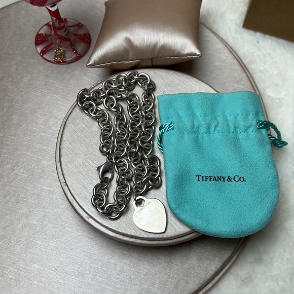 Tiffany & Co. heart necklace. #10 - Picture 3 of 4